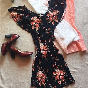 Alter’d State black floral pocket dress